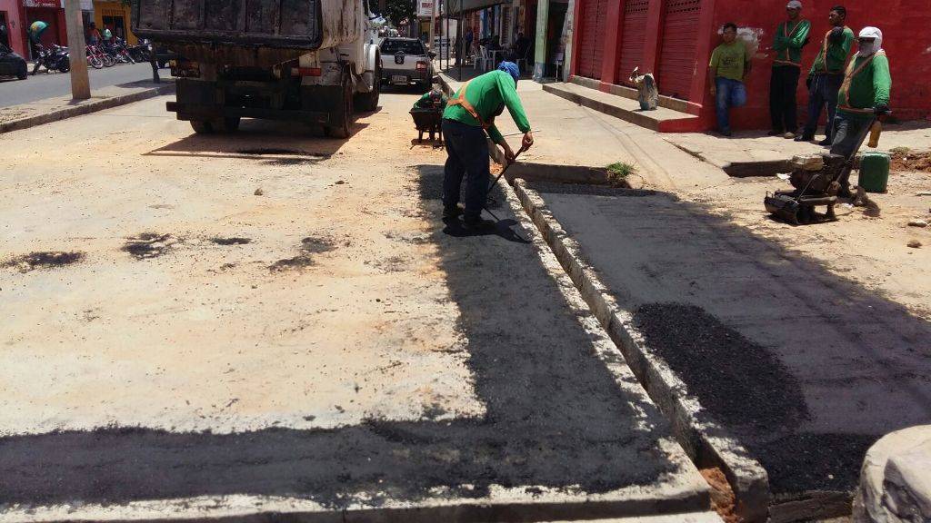 Durante o ano de 2019 a Prefeitura de Teresina já investiu mais de R$ 40 milhões em obras de asfaltamento,